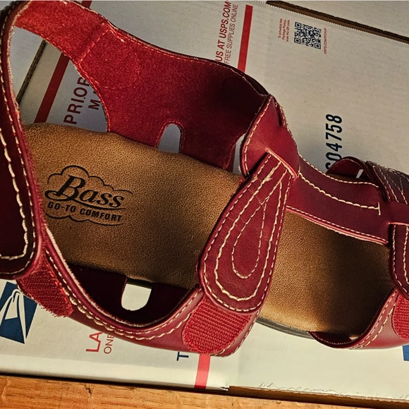 BASS UEC Womens Sandals Size 9 Red Tabitha Comfort
Sandals Black Sole - Picture 13 of 16